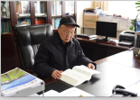 鄭守仁<em>院士</em>將全部身心投入到水利<em>事業</em>中，<em>榮獲</em>“國際大壩委員會終身成就<em>獎</em>”