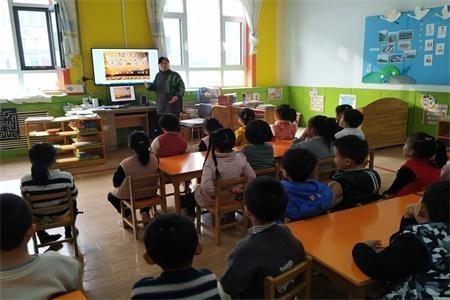 周村區(qū)長安<em>幼兒園</em><em>開展</em>國家公祭日<em>愛國主義教育</em><em>活動</em>