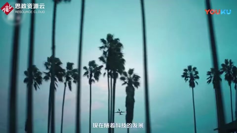空姐穿半身短裙，既是因為注重禮儀著裝，還是因為統(tǒng)一服裝