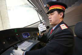 授課圖片—動車組<em>司機</em>-<em>李</em>東曉