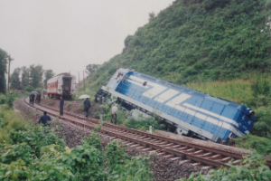 <em>授課</em><em>圖片</em>—機(jī)車<em>脫軌</em>現(xiàn)場(chǎng)3