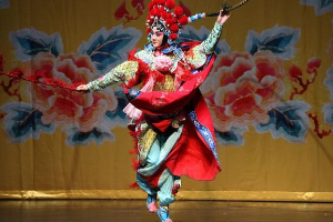 國家大劇院<em>話劇</em>《風雪夜歸人》戲中戲京劇《樊江關(guān)》趟馬