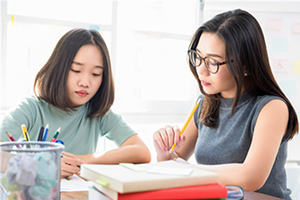 高職學(xué)前教育專業(yè)課課程思政建設(shè)路徑探索一以“學(xué)前心理學(xué)”課程為例