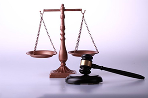 <em>法學專業</em>：《<em>國際</em><em>經濟法</em>導論—更和諧的新一代<em>國際</em><em>經濟法</em>構建與中國擔當》課程<em>思</em><em>政</em>案例