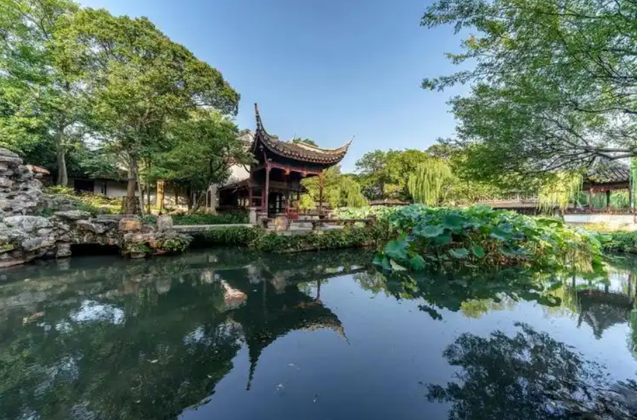 <em>園林</em>工程<em>技術(shù)</em><em>專業(yè)</em>：《<em>園林植物</em><em>栽植</em><em>與</em><em>養(yǎng)護(hù)</em>》<em>課程</em><em>思</em><em>政</em><em>課堂教學(xué)</em><em>設(shè)計(jì)</em>