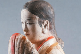 <em>中華</em><em>傳統文化</em>—西漢塑衣式拱手跽坐女<em>俑</em>