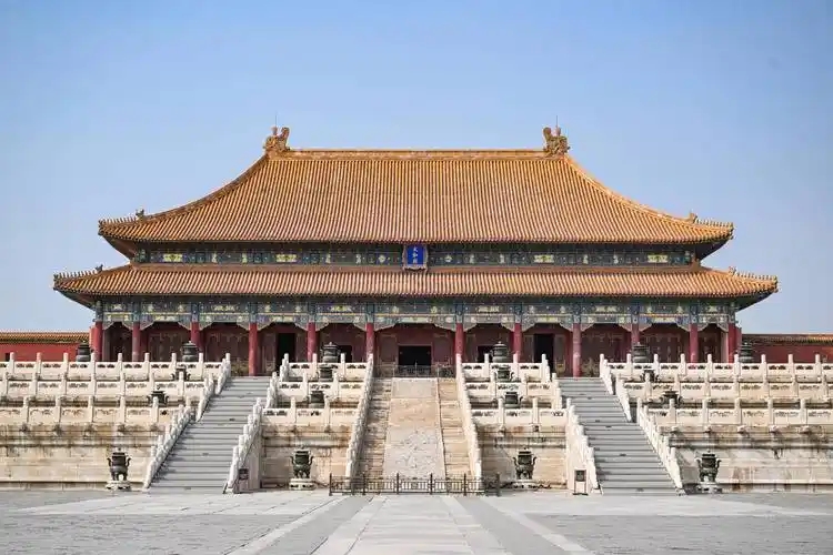 <em>通</em><em>識(shí)</em><em>課</em>：《<em>中國(guó)歷史</em>—第八<em>單元</em>辛亥革命<em>與</em>民國(guó)初年<em>的</em>社會(huì) <em>第</em>18<em>課</em>北洋軍閥<em>的</em><em>統(tǒng)治</em>》<em>課程</em><em>思</em><em>政</em><em>案例</em>
